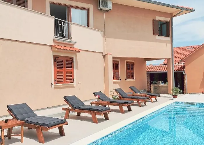 Apartman Matesic Ninski Stanovi