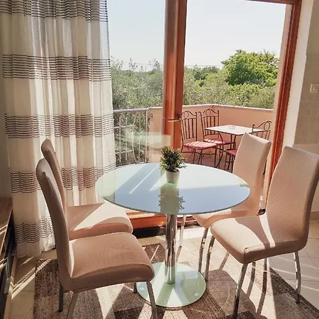 Matesic Ninski Stanovi